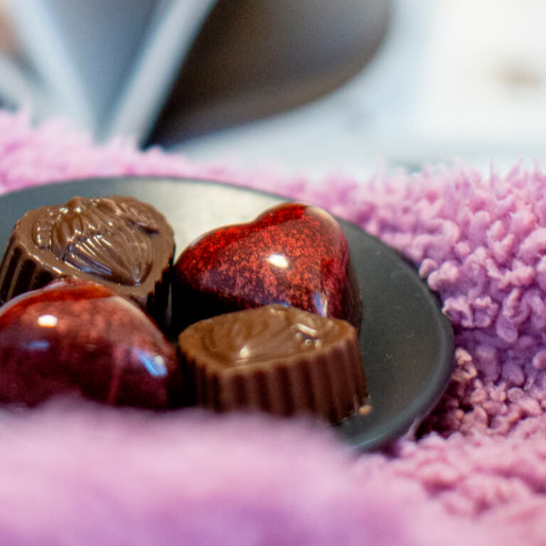 Hazelnut praline - Pralines - Chocolate delicacies - Zdjęcie 1